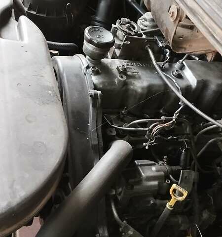 Синий Хендай Н 200, объемом двигателя 2.5 л и пробегом 450 тыс. км за 2500 $, фото 1 на Automoto.ua