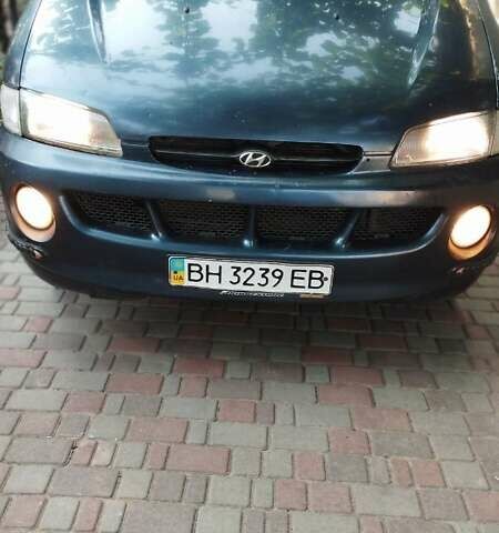 Синий Хендай Н 200, объемом двигателя 2.5 л и пробегом 450 тыс. км за 2500 $, фото 5 на Automoto.ua