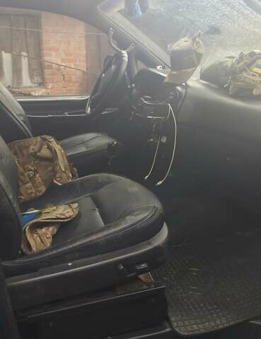 Синий Хендай Н 200, объемом двигателя 2.5 л и пробегом 350 тыс. км за 4300 $, фото 7 на Automoto.ua