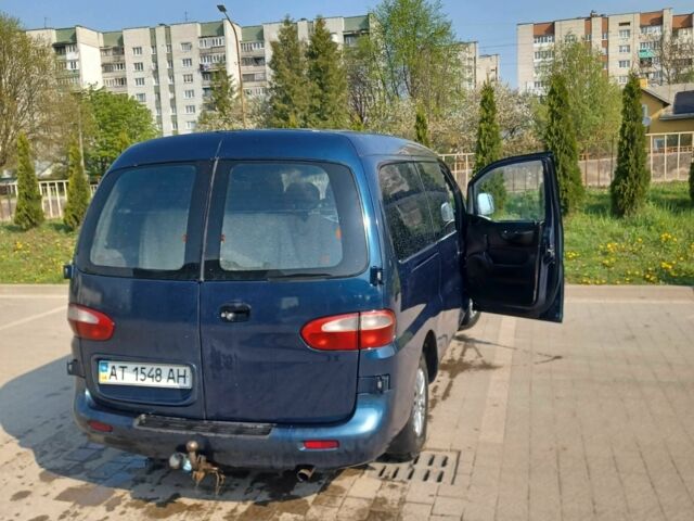 Синий Хендай Н 200, объемом двигателя 2.5 л и пробегом 333 тыс. км за 2500 $, фото 6 на Automoto.ua