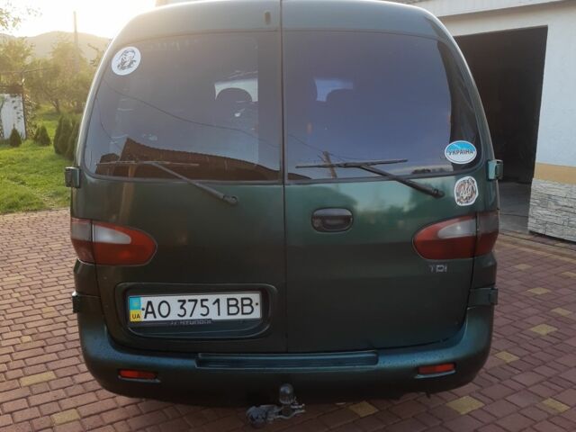 Зелений Хендай Н 200, об'ємом двигуна 2 л та пробігом 440 тис. км за 3500 $, фото 1 на Automoto.ua