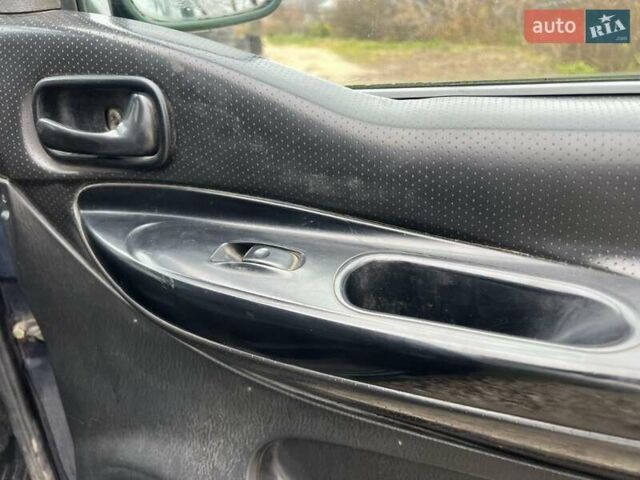 Зеленый Хендай Н 200, объемом двигателя 2.5 л и пробегом 322 тыс. км за 2450 $, фото 9 на Automoto.ua