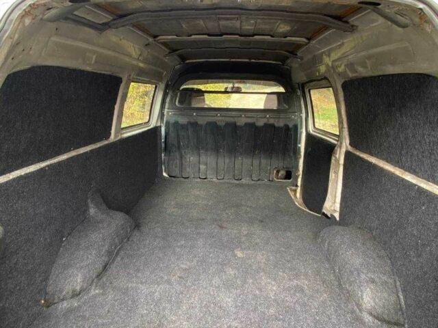 Белый Хендай Н1 (Старекс), объемом двигателя 2.5 л и пробегом 300 тыс. км за 3500 $, фото 7 на Automoto.ua