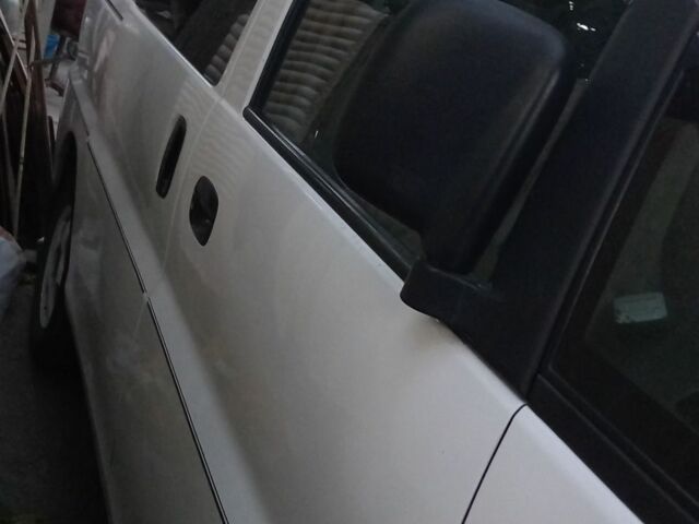 Білий Хендай Н1 (Старекс), об'ємом двигуна 0 л та пробігом 240 тис. км за 4900 $, фото 3 на Automoto.ua