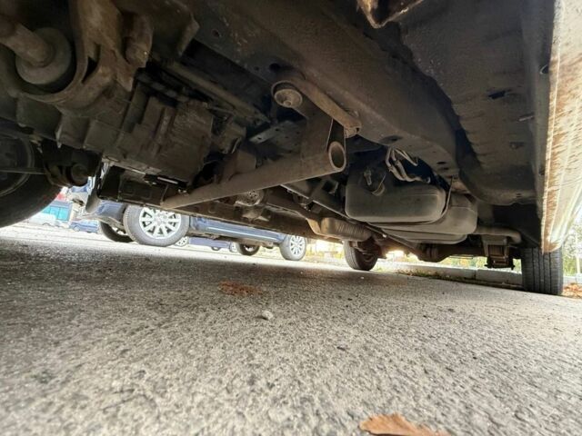 Хендай Н1 (Старекс) 2006 у Харкові на Automoto.ua Білий Хендай Н1 (Старекс), об'ємом двигуна 2.5 л та пробігом 149 тис. км за 4666 $, фото 5 на Automoto.ua