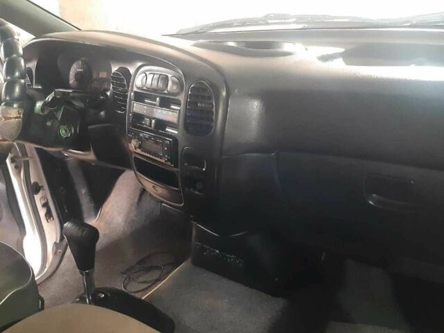 Білий Хендай Н1 (Старекс), об'ємом двигуна 2.5 л та пробігом 280 тис. км за 4773 $, фото 5 на Automoto.ua