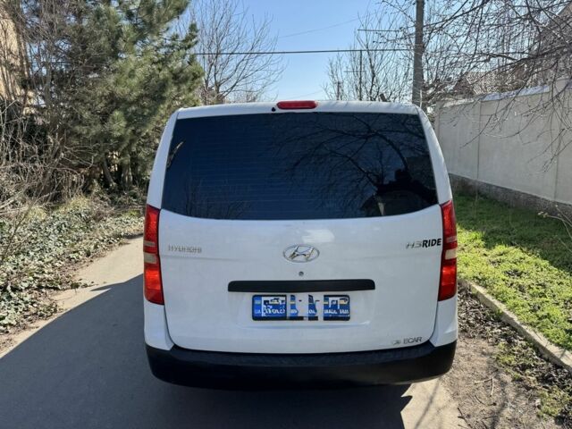 Хендай Н1 (Старекс) 2011 в Одессе на Automoto.ua Белый Хендай Н1 (Старекс), объемом двигателя 2.5 л и пробегом 285 тыс. км за 10500 $, фото 7 на Automoto.ua