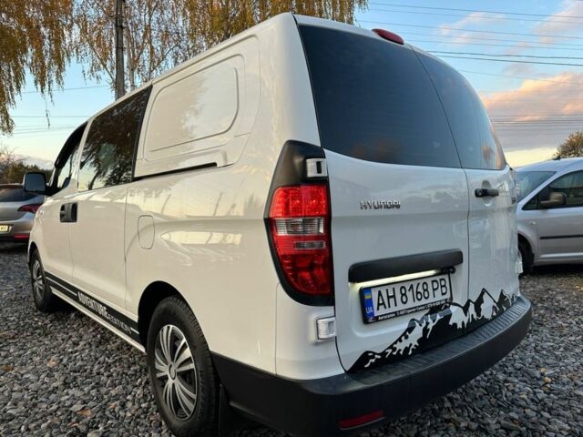 Хендай Н1 (Старекс) 2011 в Черкассах на Automoto.ua Белый Хендай Н1 (Старекс), объемом двигателя 2.5 л и пробегом 333 тыс. км за 9500 $, фото 3 на Automoto.ua