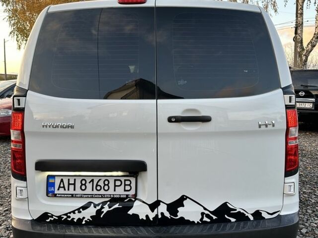 Хендай Н1 (Старекс) 2011 в Черкассах на Automoto.ua Белый Хендай Н1 (Старекс), объемом двигателя 2.5 л и пробегом 333 тыс. км за 9500 $, фото 9 на Automoto.ua