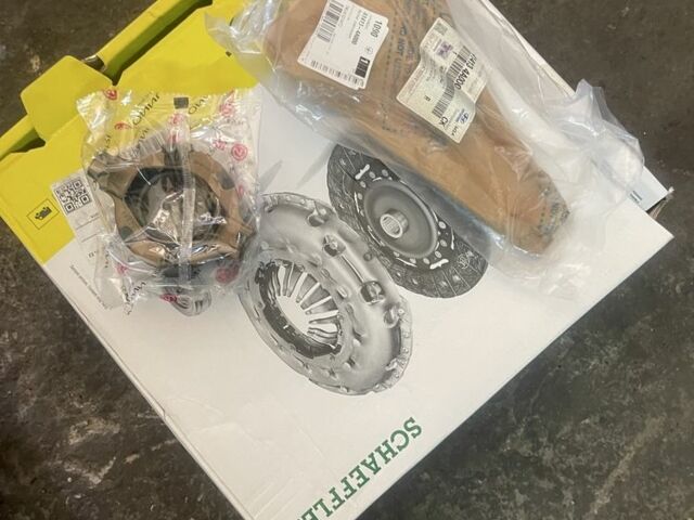 Хендай Н1 (Старекс) 2011 в Одессе на Automoto.ua Белый Хендай Н1 (Старекс), объемом двигателя 2.5 л и пробегом 285 тыс. км за 10500 $, фото 17 на Automoto.ua