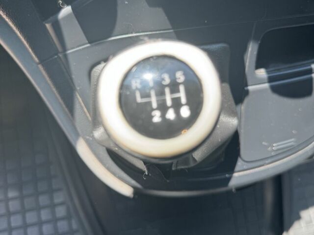 Хендай Н1 (Старекс) 2011 в Одессе на Automoto.ua Белый Хендай Н1 (Старекс), объемом двигателя 2.5 л и пробегом 285 тыс. км за 10500 $, фото 15 на Automoto.ua