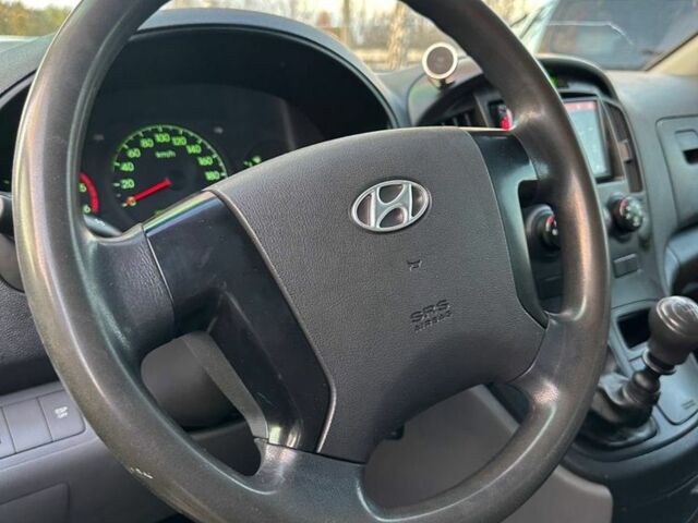 Хендай Н1 (Старекс) 2011 в Черкассах на Automoto.ua Белый Хендай Н1 (Старекс), объемом двигателя 2.5 л и пробегом 333 тыс. км за 9500 $, фото 6 на Automoto.ua