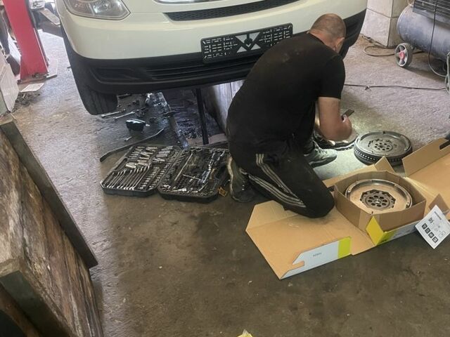 Хендай Н1 (Старекс) 2011 в Одессе на Automoto.ua Белый Хендай Н1 (Старекс), объемом двигателя 2.5 л и пробегом 285 тыс. км за 10500 $, фото 18 на Automoto.ua