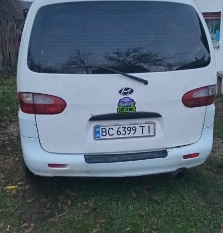 Белый Хендай Н1 (Старекс), объемом двигателя 2.5 л и пробегом 5 тыс. км за 3200 $, фото 5 на Automoto.ua