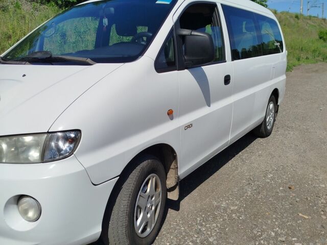 Хендай Н1 (Старекс) 2004 в Киеве на Automoto.ua Белый Хендай Н1 (Старекс), объемом двигателя 2.5 л и пробегом 207 тыс. км за 4950 $, фото 2 на Automoto.ua