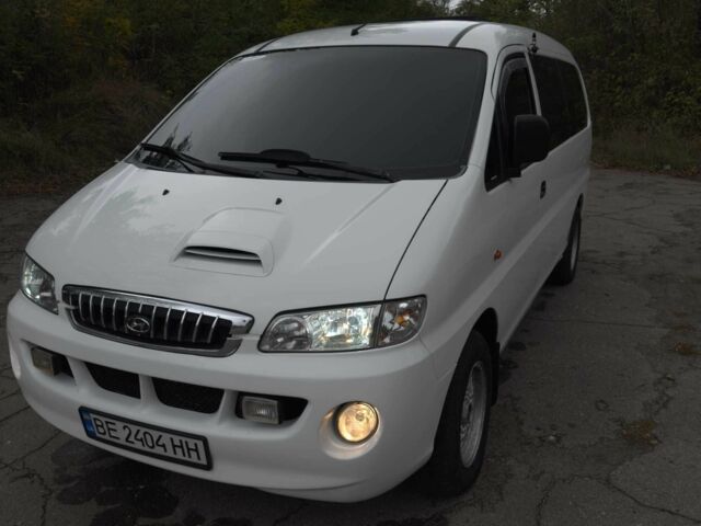 Білий Хендай Н1 (Старекс), об'ємом двигуна 2.5 л та пробігом 370 тис. км за 6000 $, фото 10 на Automoto.ua