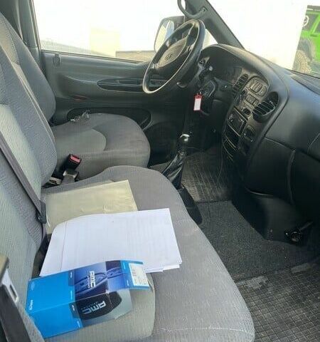 Черный Хендай Н1 (Старекс), объемом двигателя 0 л и пробегом 3 тыс. км за 2910 $, фото 7 на Automoto.ua