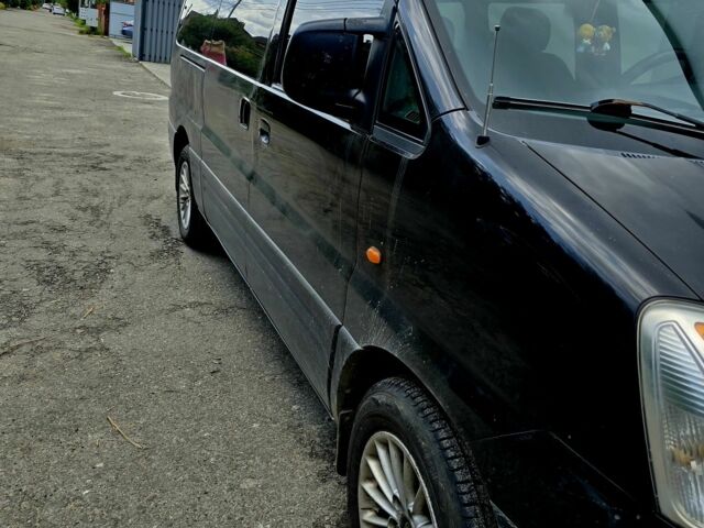 Черный Хендай Н1 (Старекс), объемом двигателя 2.4 л и пробегом 255 тыс. км за 6500 $, фото 9 на Automoto.ua