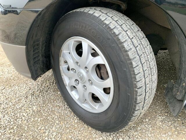 Чорний Хендай Н1 (Старекс), об'ємом двигуна 2.5 л та пробігом 231 тис. км за 6900 $, фото 22 на Automoto.ua