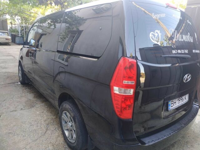 Черный Хендай Н1 (Старекс), объемом двигателя 2.5 л и пробегом 260 тыс. км за 13950 $, фото 6 на Automoto.ua