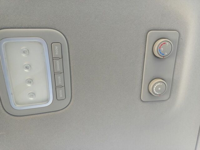 Черный Хендай Н1 (Старекс), объемом двигателя 2.5 л и пробегом 224 тыс. км за 14999 $, фото 19 на Automoto.ua