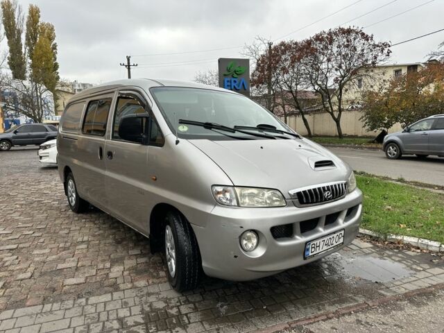 Сірий Хендай Н1 (Старекс), об'ємом двигуна 2.5 л та пробігом 192 тис. км за 5200 $, фото 15 на Automoto.ua