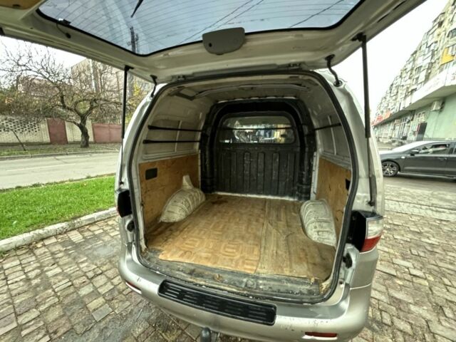 Сірий Хендай Н1 (Старекс), об'ємом двигуна 2.5 л та пробігом 192 тис. км за 5200 $, фото 12 на Automoto.ua