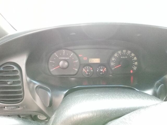 Серый Хендай Н1 (Старекс), объемом двигателя 2.4 л и пробегом 210 тыс. км за 4099 $, фото 5 на Automoto.ua