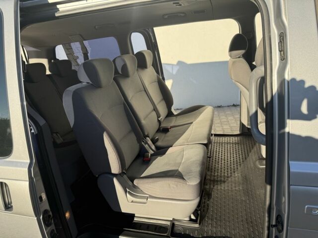 Сірий Хендай Н1 (Старекс), об'ємом двигуна 2.5 л та пробігом 151 тис. км за 12500 $, фото 12 на Automoto.ua