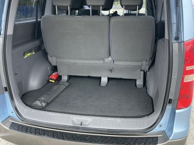 Синій Хендай Н1 (Старекс), об'ємом двигуна 2.5 л та пробігом 295 тис. км за 10400 $, фото 13 на Automoto.ua