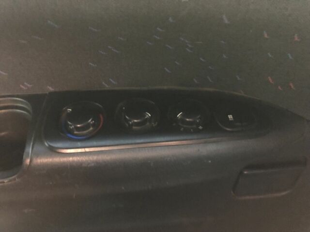 Зеленый Хендай Н1 (Старекс), объемом двигателя 2.5 л и пробегом 287 тыс. км за 4000 $, фото 10 на Automoto.ua