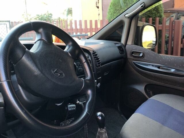 Зеленый Хендай Н1 (Старекс), объемом двигателя 2.5 л и пробегом 287 тыс. км за 4000 $, фото 18 на Automoto.ua