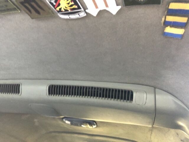 Зеленый Хендай Н1 (Старекс), объемом двигателя 2.5 л и пробегом 287 тыс. км за 4000 $, фото 13 на Automoto.ua