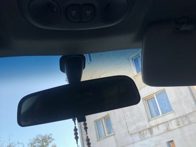 Зеленый Хендай Н1 (Старекс), объемом двигателя 2.5 л и пробегом 287 тыс. км за 4000 $, фото 15 на Automoto.ua