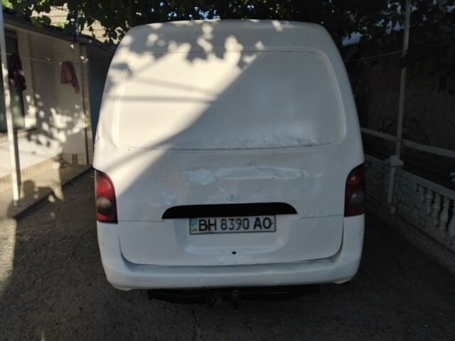 Білий Хендай Н 100, об'ємом двигуна 2 л та пробігом 33 тис. км за 2200 $, фото 5 на Automoto.ua