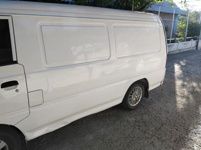 Білий Хендай Н 100, об'ємом двигуна 2 л та пробігом 33 тис. км за 2200 $, фото 4 на Automoto.ua