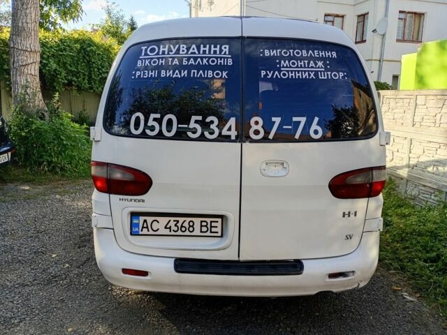 Белый Хендай Н 100, объемом двигателя 2.5 л и пробегом 300 тыс. км за 2500 $, фото 5 на Automoto.ua