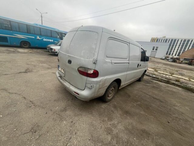 Белый Хендай Н 100, объемом двигателя 2.5 л и пробегом 350 тыс. км за 2600 $, фото 1 на Automoto.ua