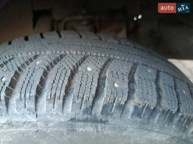 Белый Хендай Н 100, объемом двигателя 2.48 л и пробегом 250 тыс. км за 2200 $, фото 15 на Automoto.ua