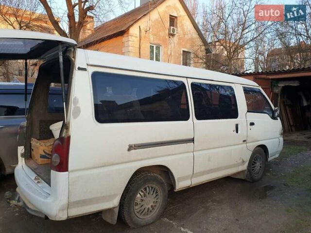 Белый Хендай Н 100, объемом двигателя 0 л и пробегом 391 тыс. км за 3000 $, фото 3 на Automoto.ua