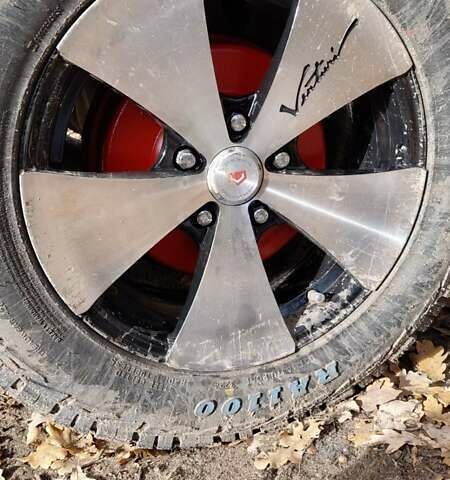 Белый Хендай Н 100, объемом двигателя 2.5 л и пробегом 200 тыс. км за 3000 $, фото 2 на Automoto.ua