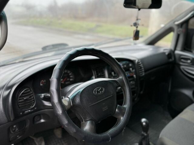 Білий Хендай Н 100, об'ємом двигуна 2.5 л та пробігом 300 тис. км за 3450 $, фото 4 на Automoto.ua