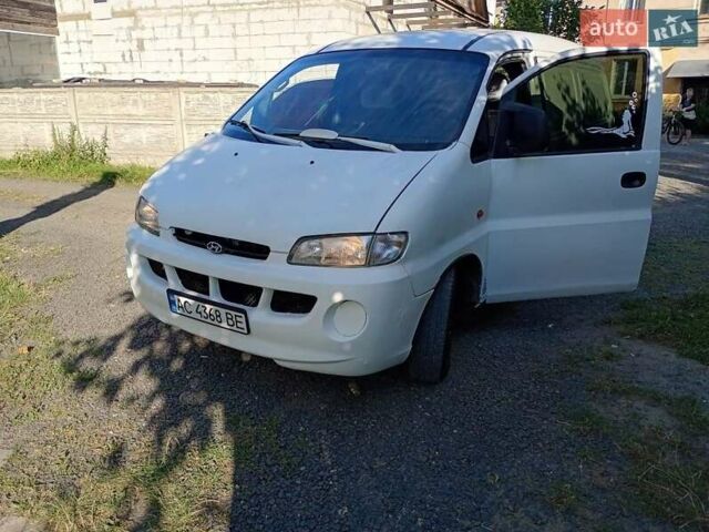 Хендай Н 100 2000 у Луцьку на Automoto.ua Білий Хендай Н 100, об'ємом двигуна 2.5 л та пробігом 300 тис. км за 2500 $, фото 6 на Automoto.ua