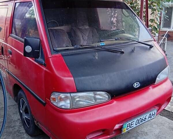 Чорний Хендай Н 100, об'ємом двигуна 2.5 л та пробігом 380 тис. км за 1000 $, фото 3 на Automoto.ua