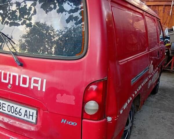 Чорний Хендай Н 100, об'ємом двигуна 2.5 л та пробігом 380 тис. км за 1000 $, фото 4 на Automoto.ua