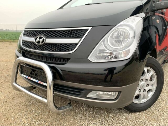 Черный Хендай Н 100, объемом двигателя 2.5 л и пробегом 231 тыс. км за 7100 $, фото 7 на Automoto.ua