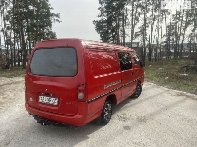 Красный Хендай Н 100, объемом двигателя 2.5 л и пробегом 187 тыс. км за 3000 $, фото 3 на Automoto.ua