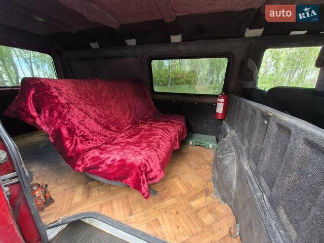 Красный Хендай Н 100, объемом двигателя 2.5 л и пробегом 319 тыс. км за 3500 $, фото 12 на Automoto.ua