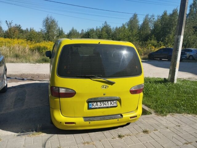 Жовтий Хендай Н 100, об'ємом двигуна 2.5 л та пробігом 362 тис. км за 4100 $, фото 4 на Automoto.ua