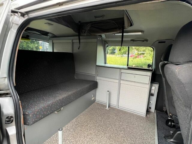 Серый Хендай Н 100, объемом двигателя 2.5 л и пробегом 187 тыс. км за 2300 $, фото 8 на Automoto.ua